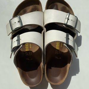Arizona Birko-Flor White Birkenstock’s